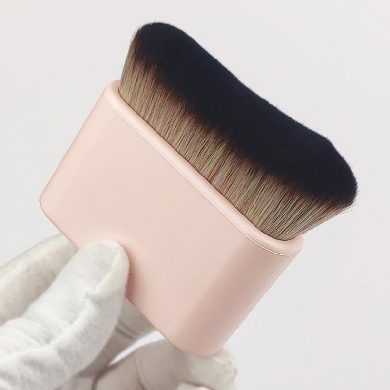Multifunctional Soft Foundation Brush - Image 3