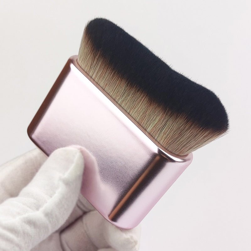 Multifunctional Soft Foundation Brush - Image 2